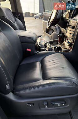 Внедорожник / Кроссовер Lexus LX 2013 в 