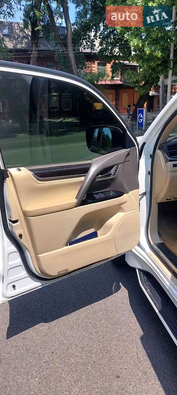 Внедорожник / Кроссовер Lexus LX 2017 в Днепре фото 5 Внедорожник / Кроссовер Lexus LX 2017 в Днепре