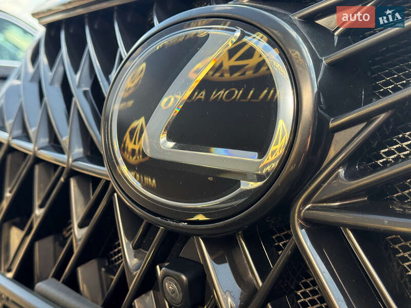 Внедорожник / Кроссовер Lexus LX 2019 в Киеве