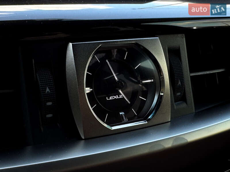 Внедорожник / Кроссовер Lexus LX 2019 в Киеве