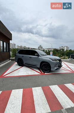 Внедорожник / Кроссовер Lexus LX 2017 в 