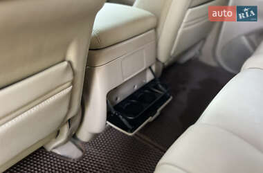 Внедорожник / Кроссовер Lexus LX 2000 в 