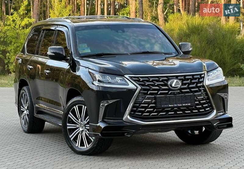 Позашляховик / Кросовер Lexus LX 2016 в Рівному