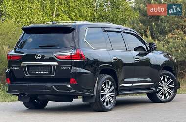 Позашляховик / Кросовер Lexus LX 2016 в 