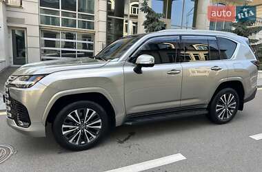 Позашляховик / Кросовер Lexus LX 2022 в 