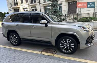 Позашляховик / Кросовер Lexus LX 2022 в 