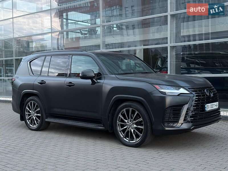 Внедорожник / Кроссовер Lexus LX 2023 в 