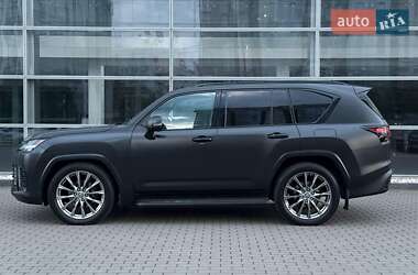 Внедорожник / Кроссовер Lexus LX 2023 в 