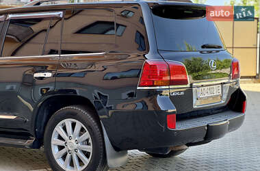 Позашляховик / Кросовер Lexus LX 2008 в 