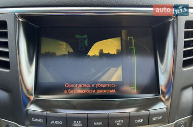 Позашляховик / Кросовер Lexus LX 2010 в 