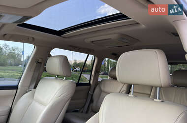 Позашляховик / Кросовер Lexus LX 2010 в 