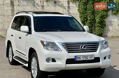 Позашляховик / Кросовер Lexus LX 2008 в Рівному