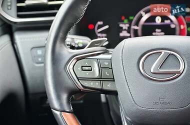 Позашляховик / Кросовер Lexus LX 2022 в 