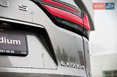 Позашляховик / Кросовер Lexus LX 2022 в 
