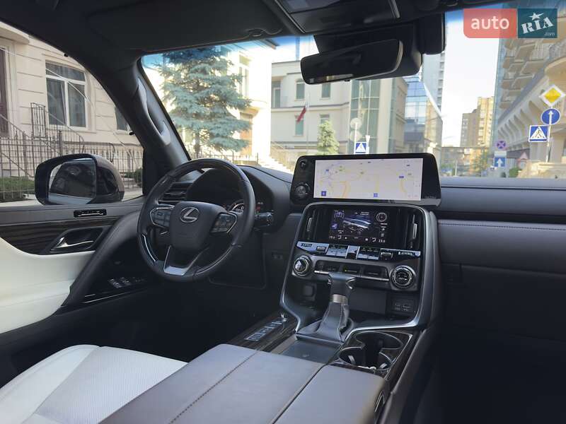 Внедорожник / Кроссовер Lexus LX 2022 в Киеве