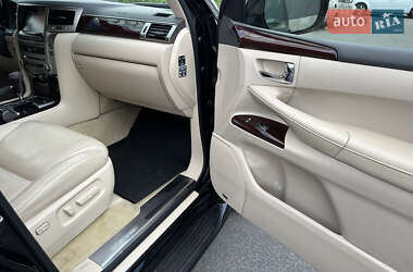 Внедорожник / Кроссовер Lexus LX 2012 в 