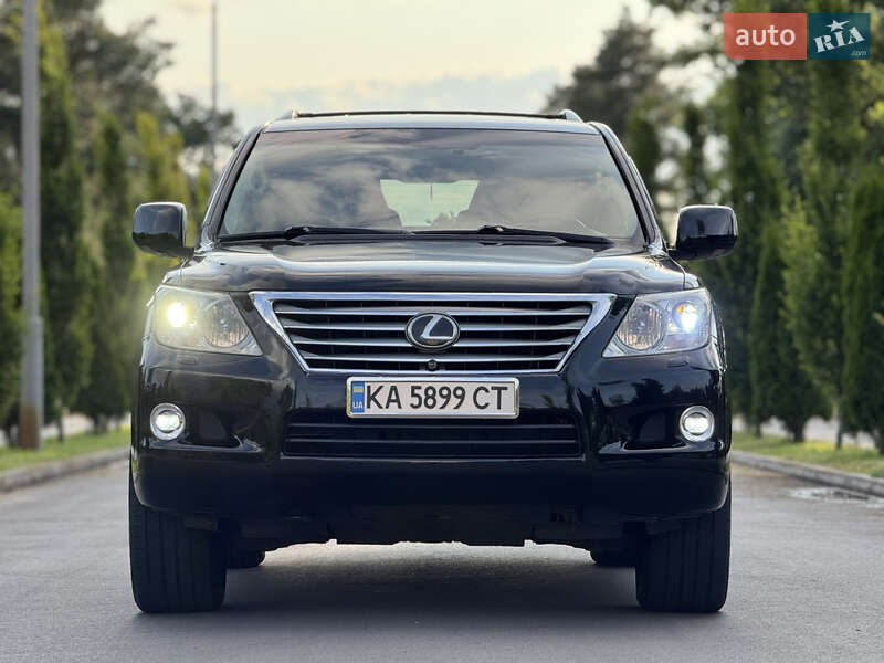 Внедорожник / Кроссовер Lexus LX 2011 в Киеве