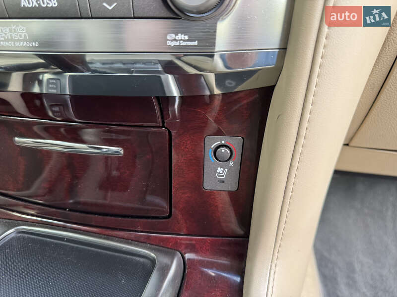 Внедорожник / Кроссовер Lexus LX 2011 в Киеве