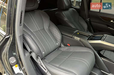 Позашляховик / Кросовер Lexus LX 2023 в 