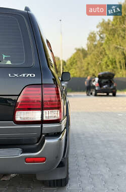 Внедорожник / Кроссовер Lexus LX 2006 в 