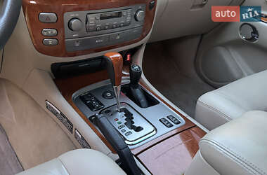 Внедорожник / Кроссовер Lexus LX 2006 в 