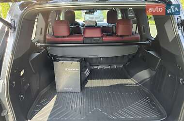 Внедорожник / Кроссовер Lexus LX 2023 в 