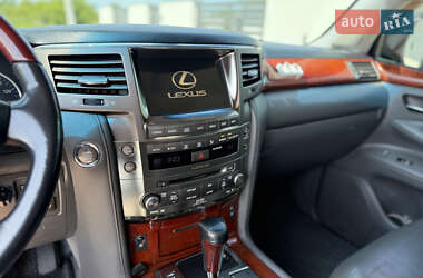 Позашляховик / Кросовер Lexus LX 2008 в 