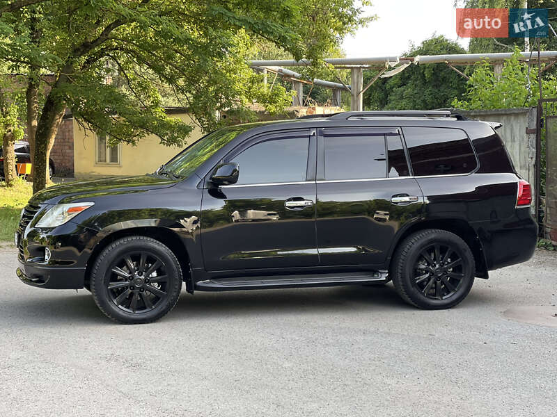 Позашляховик / Кросовер Lexus LX 2010 в Чернівцях фото 3 Позашляховик / Кросовер Lexus LX 2010 в Чернівцях