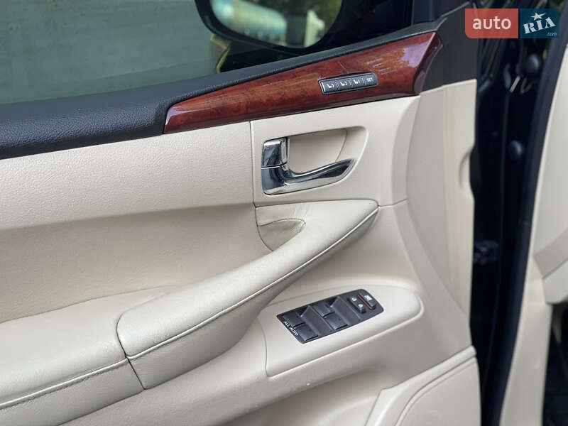 Позашляховик / Кросовер Lexus LX 2010 в Чернівцях фото 26 Позашляховик / Кросовер Lexus LX 2010 в Чернівцях