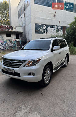 Внедорожник / Кроссовер Lexus LX 2008 в 