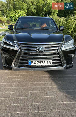 Внедорожник / Кроссовер Lexus LX 2017 в 