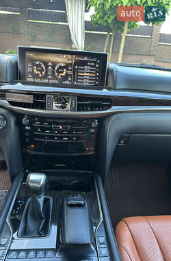 Внедорожник / Кроссовер Lexus LX 2017 в 