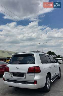 Позашляховик / Кросовер Lexus LX 2010 в 