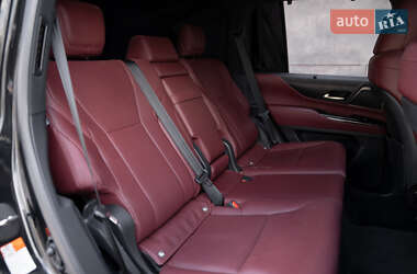 Позашляховик / Кросовер Lexus LX 2022 в 