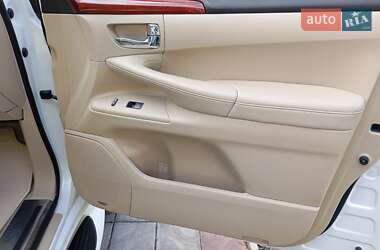 Внедорожник / Кроссовер Lexus LX 2008 в 