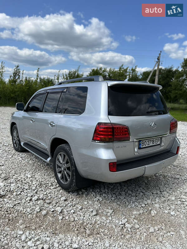 Внедорожник / Кроссовер Lexus LX 2010 в Тернополе