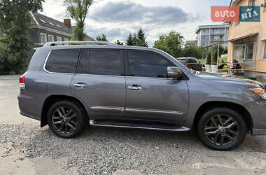 Внедорожник / Кроссовер Lexus LX 2013 в 