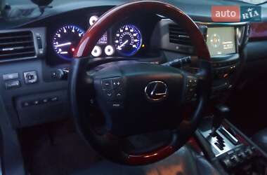 Внедорожник / Кроссовер Lexus LX 2008 в 
