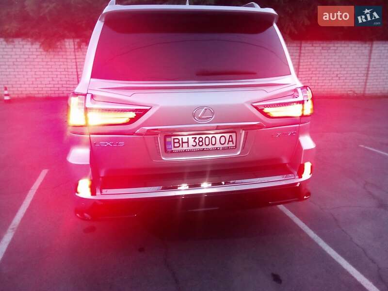 Внедорожник / Кроссовер Lexus LX 2008 в Одессе