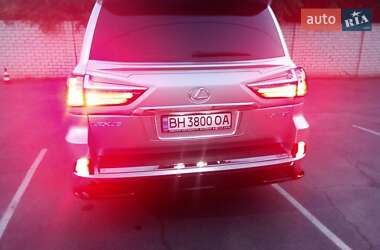 Внедорожник / Кроссовер Lexus LX 2008 в 