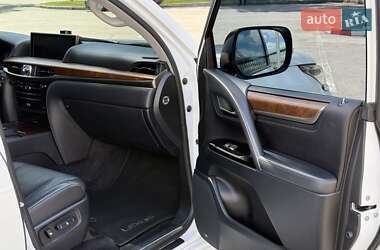 Внедорожник / Кроссовер Lexus LX 2015 в 