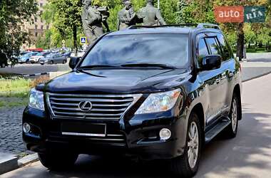 Позашляховик / Кросовер Lexus LX 2010 в 