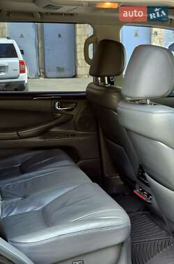 Позашляховик / Кросовер Lexus LX 2010 в 
