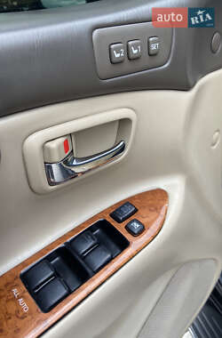 Внедорожник / Кроссовер Lexus LX 2004 в 
