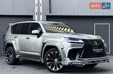 Внедорожник / Кроссовер Lexus LX 2022 в 