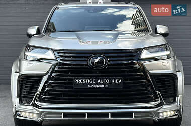 Внедорожник / Кроссовер Lexus LX 2022 в 
