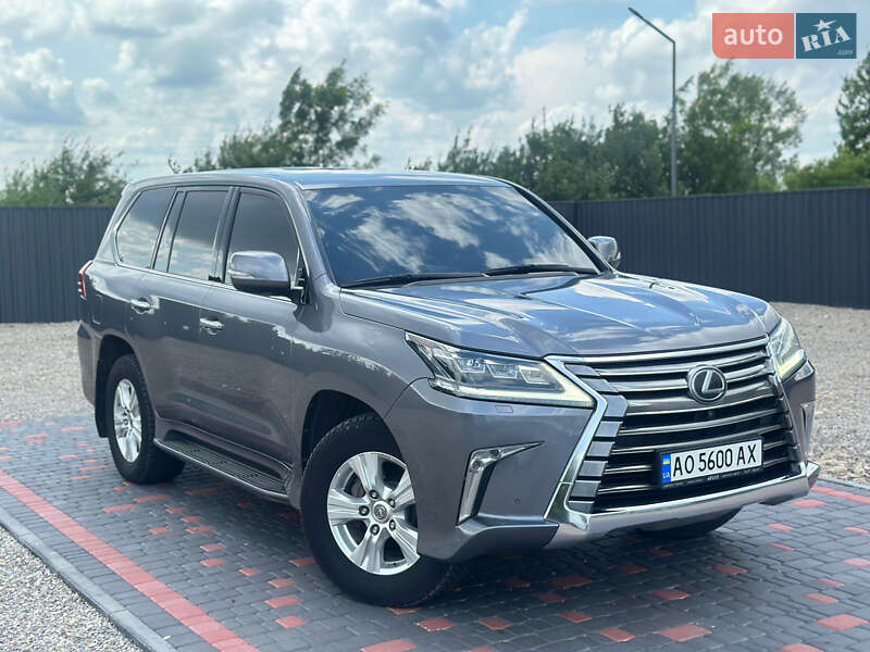 Внедорожник / Кроссовер Lexus LX 2017 в 
