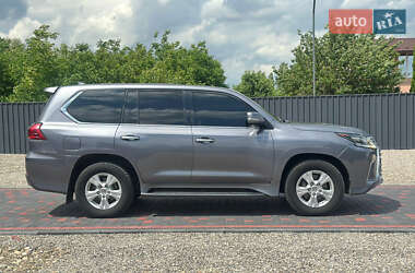 Внедорожник / Кроссовер Lexus LX 2017 в 