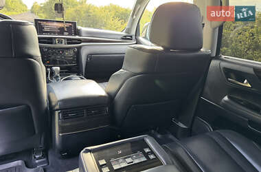 Внедорожник / Кроссовер Lexus LX 2017 в 