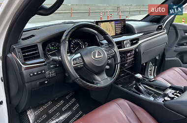 Внедорожник / Кроссовер Lexus LX 2019 в 